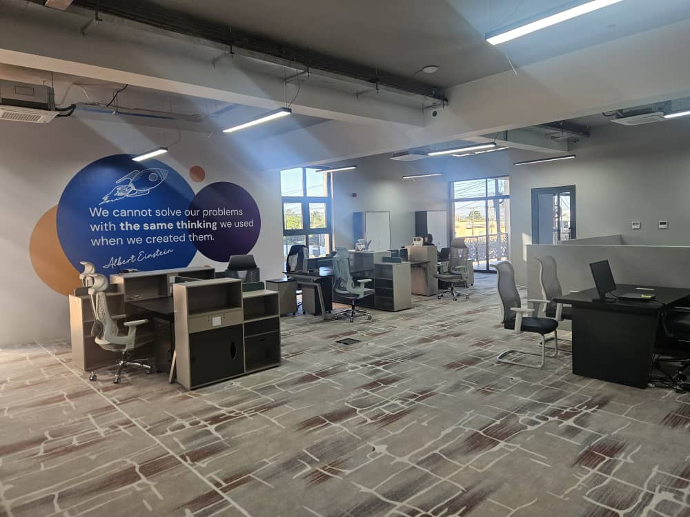 Custom Printed Broadloom Carpet for Modern Office Flooring