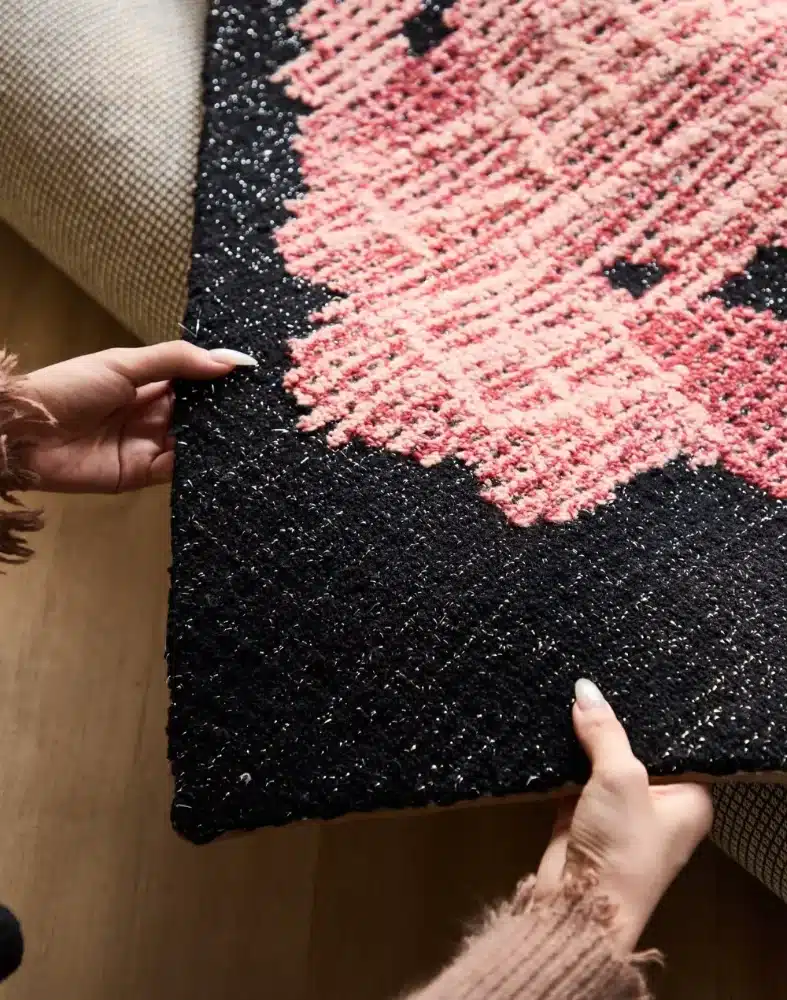 Comparison of nylon, polyester, wool, and blended fiber materials for area rugs